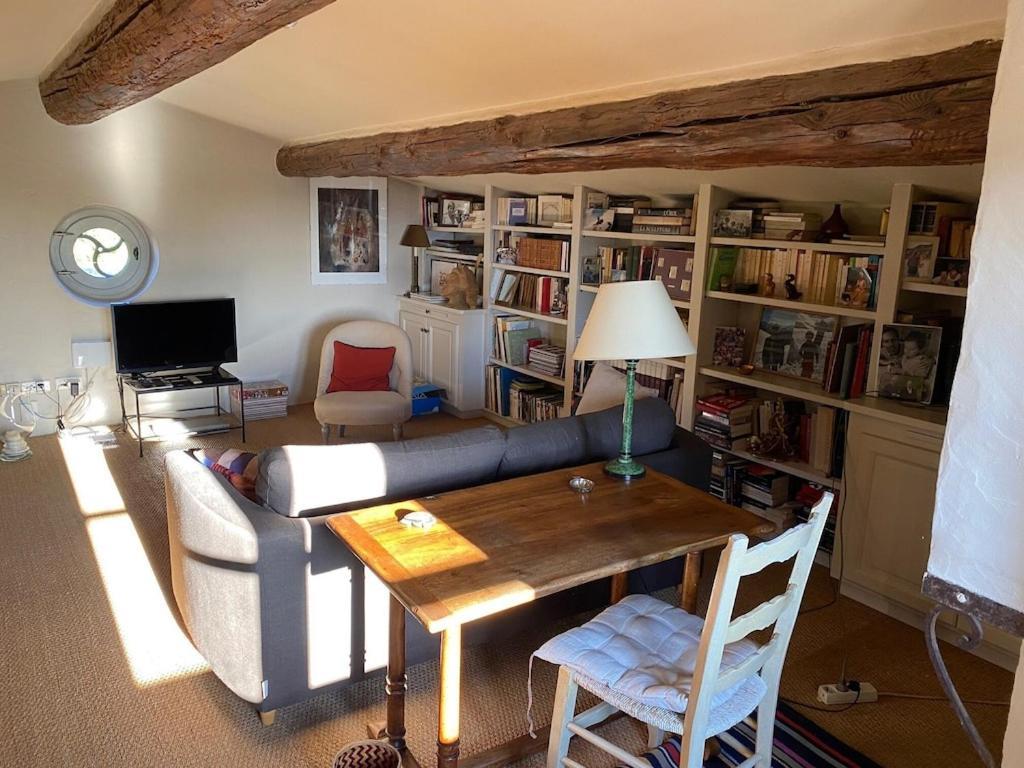In Gordes, Facing The Entire Luberon Park A Beautiful 5 Bedrooms House Eksteriør bilde