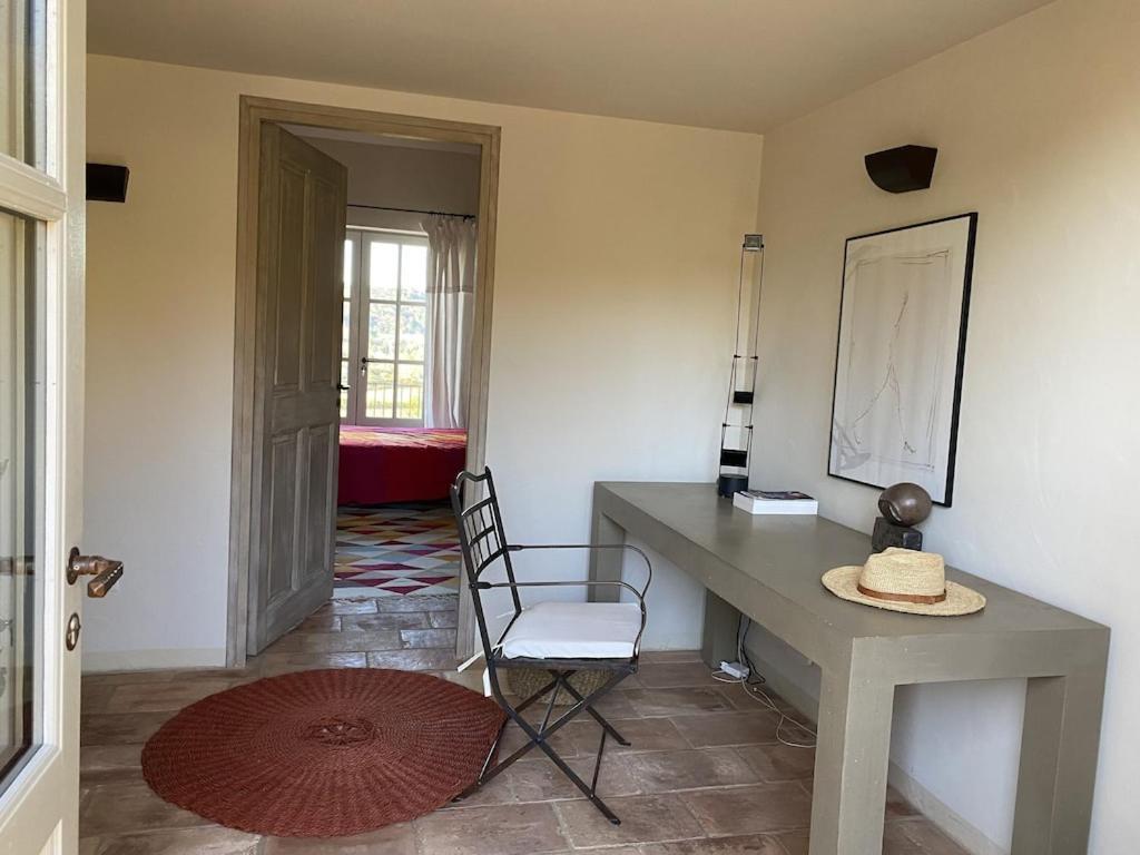 In Gordes, Facing The Entire Luberon Park A Beautiful 5 Bedrooms House Eksteriør bilde