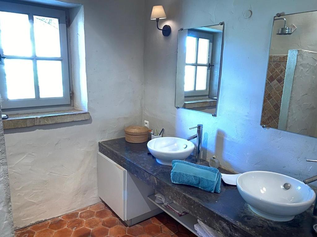 In Gordes, Facing The Entire Luberon Park A Beautiful 5 Bedrooms House Eksteriør bilde
