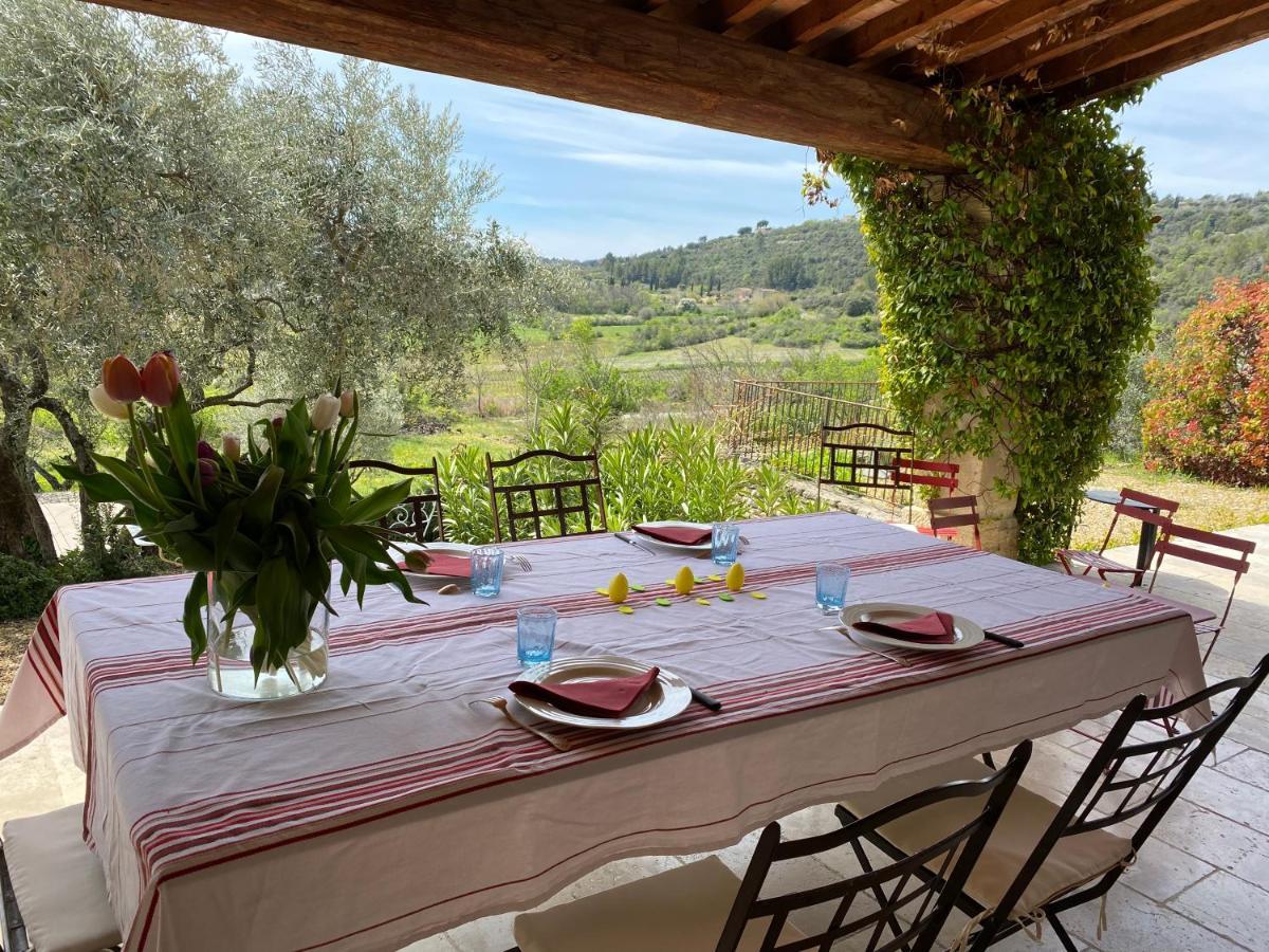 In Gordes, Facing The Entire Luberon Park A Beautiful 5 Bedrooms House Eksteriør bilde
